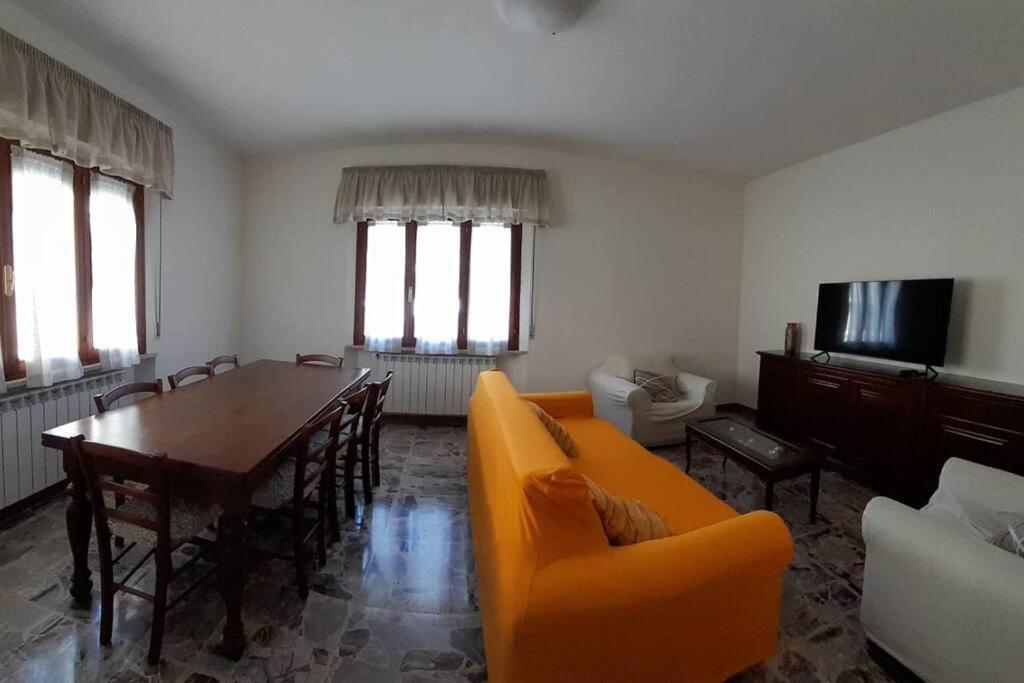 La Casina Di Guido Apartment Chianni Exterior photo